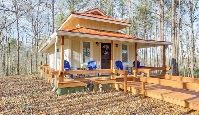 Forest-View Gem in Grantville w/Wraparound Deck