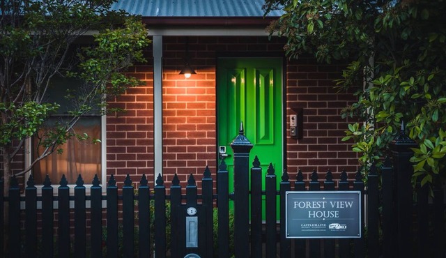 Forest View., Stunning HIA Building Award Winner, luxuriously appointed and comfortable. Perfect for.