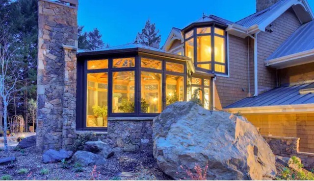 Forest Villa With Breathtaking Views In Sonoma