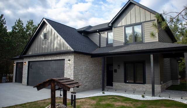 Forest Weekend Vacation Home Close to Castlerock Lake and Buckhorn State Park