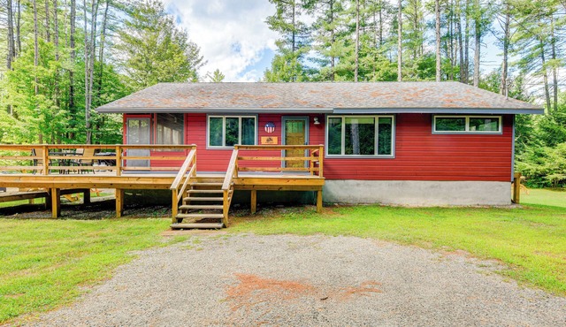 Forested Retreat w/Sauna: 5 Mi to Schroon Lake