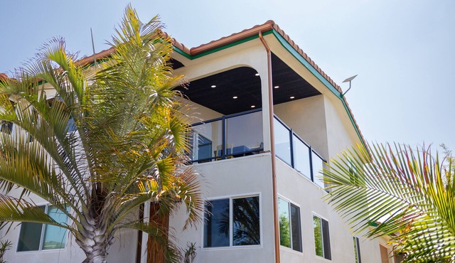 FOREVERVIEW Enjoy views from covered patio while ocean breeze flows around you!