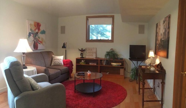 Forget The Dreary Hotel Room & Come Home To Wendy's Place! Business Or Pleasure