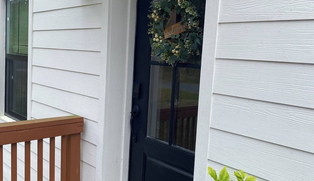 Forget your worries in this serene space. New 4-bedroom 4 bath house in Astor