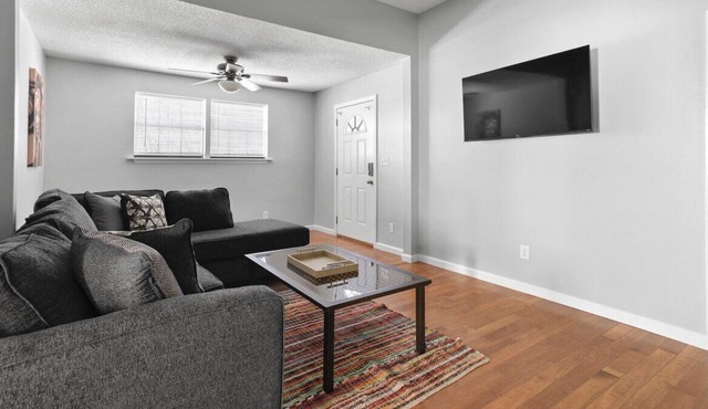 Forget your worries in this spacious and serene space