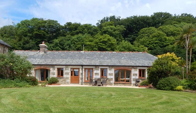 Former Coach House with enclosed garden - Hendra Barns, Mitchell Near Newquay