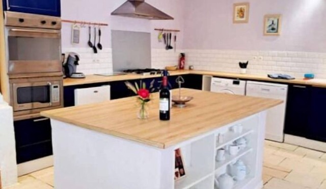 Former forge, leisure area with pool