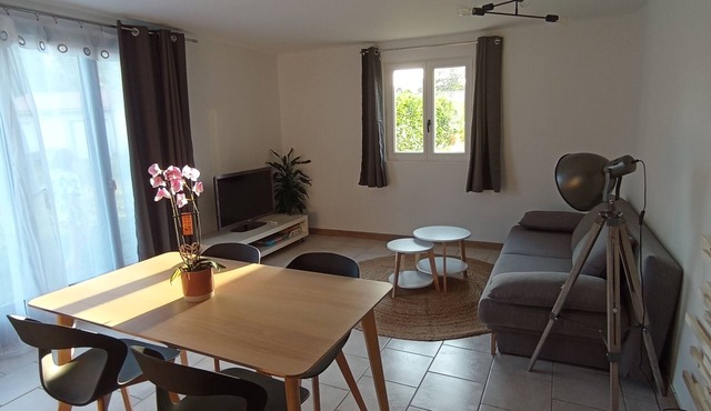 Former workshop to be refurbished quiet and peaceful