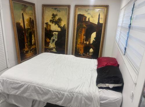 Fort Lauderdale Beach Galleria Art House