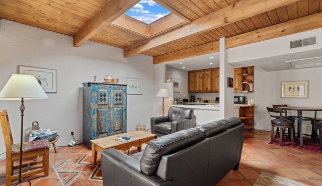 Fort Marcy 90 | Walk to Plaza | Full Kitchen | Private Bedroom | Hot Tub | Pool | Single Level