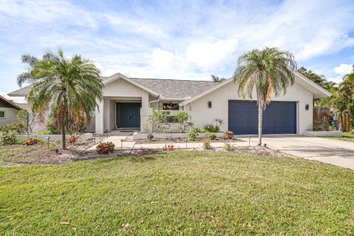 Fort Myers Home, Lanai & Private, Heated Pool