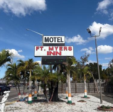 Fort Myers Inn