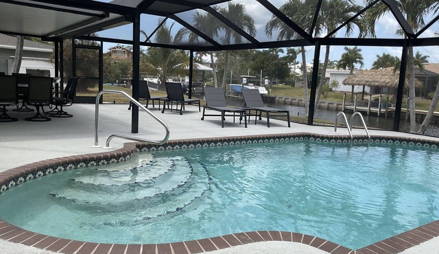 Fort Myers Renovated Luxury Waterfront 3 bed 3 bath with heated pool