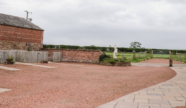 FORTRESS, pet friendly, with a garden in Brampton, Cumbria