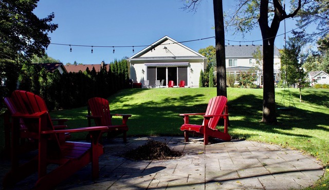 ForTwo guest house a place to relax, enjoy nature, beaches, trails, wineries.