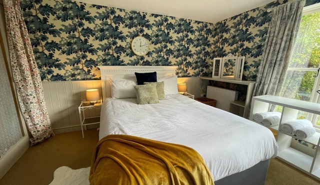 Forty's Farm, a quirky, rustic retreat