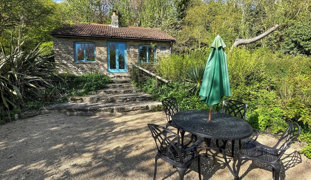 Fossil And The Cross - UK51247