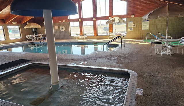 Fossil Creek Hotel And Suites