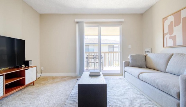 Foster City 2BR w Gym Pool WD nr highways SFO-567