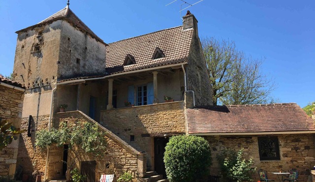 Four beautiful 4* Gites surrounding a courtyard, perfect for families and groups