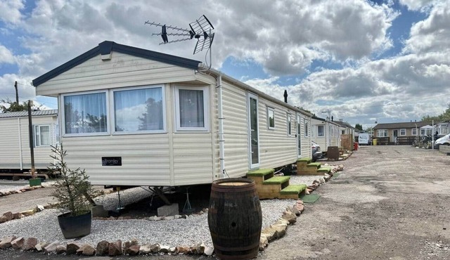 Four-bed Delta Caravan, Glasgow