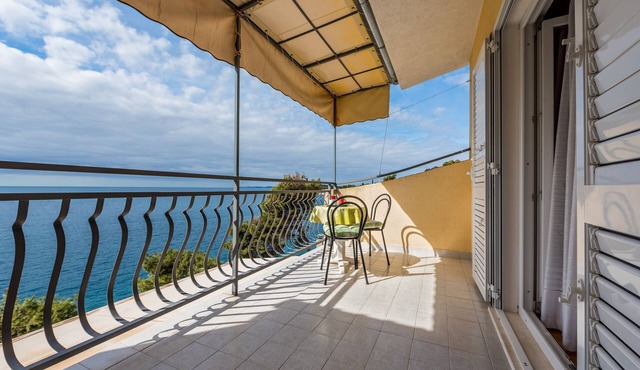 Four-bedroom apartment near beach Bilo, Primošten (A-4176-c)