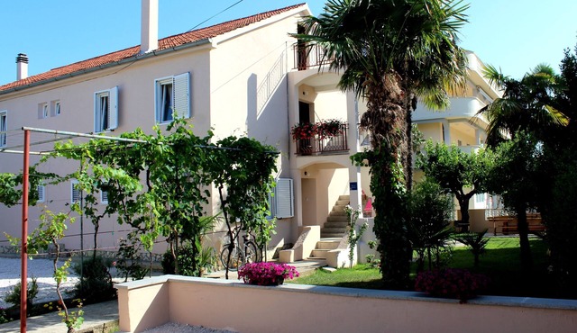 Four-bedroom apartment with terrace Sukošan, Zadar (A-6402-a)