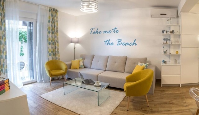 Four-bedroom apartment near beach Klek, Neretva Delta - Ušće Neretve (A-10031-c)