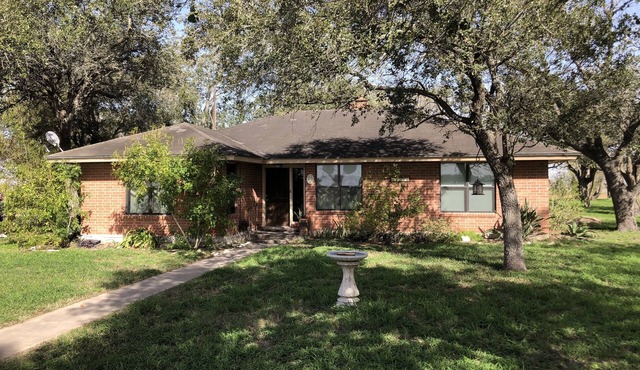 Four bedroom country home that is Great for Family Reunions or a Quiet Retreat.