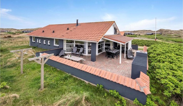 Four-Bedroom Holiday Home In Hvide Sande