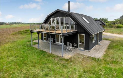 Four-Bedroom Holiday Home In Skjern