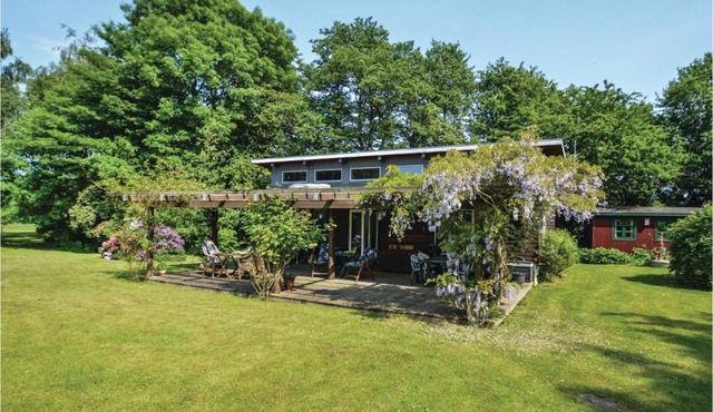 Four-Bedroom Holiday Home In Stege