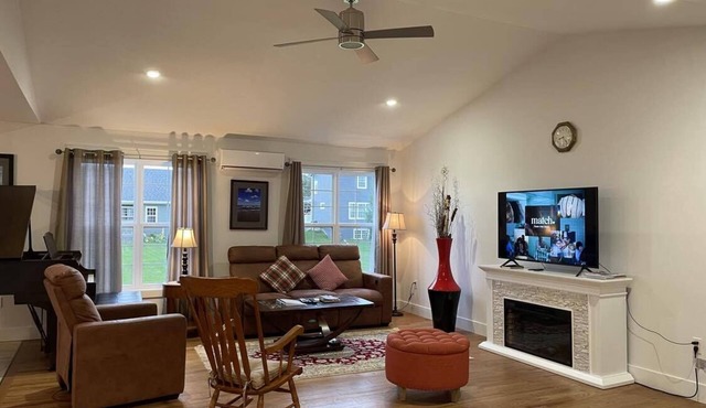 Four Bedroom Vacation Home in Stratford PE