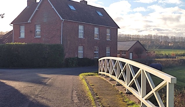 Four Ensuite Bedroom Cheese House