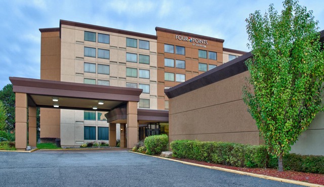 Four Points by Sheraton Toronto Airport