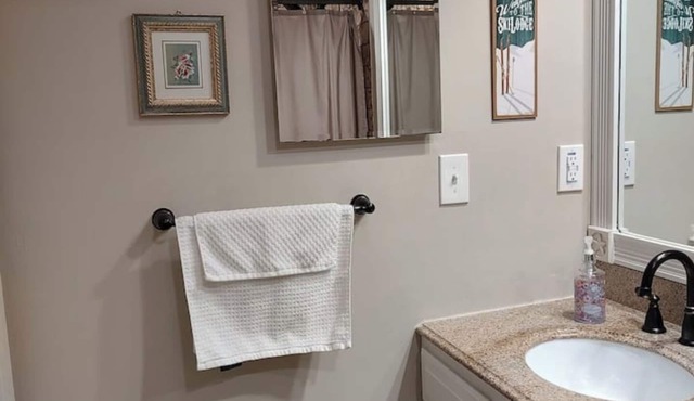 Four Season Lake Harmony Chalet - Ski in/Ski out/lake/golf