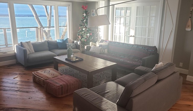 Four Season Waterfront Cottage Over-the-Water view