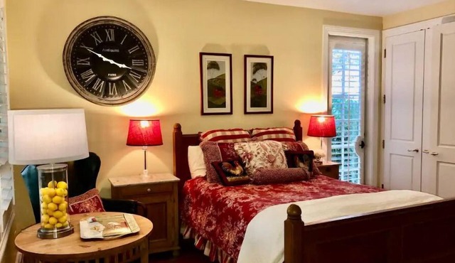 Four Seasons Suite Retreat