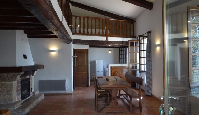 FOX Amphoux Vieux Village