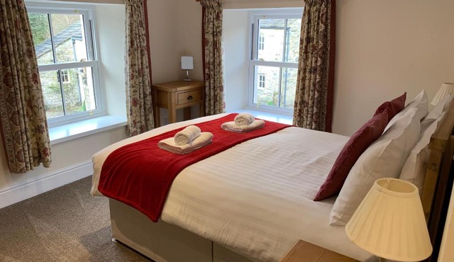 Fox and hounds starbotton