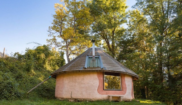 Fox Cabin: Unique Cabin with Mountain Views