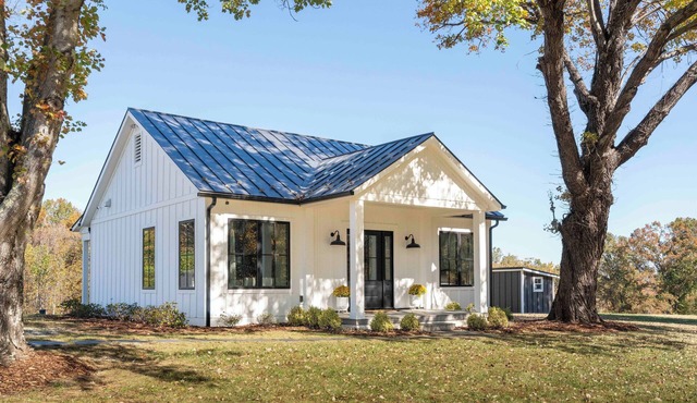 Fox Cottage – Charming Wine Country Retreat in Afton, VA