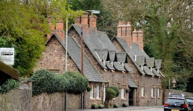 Fox Cottage Quorn House