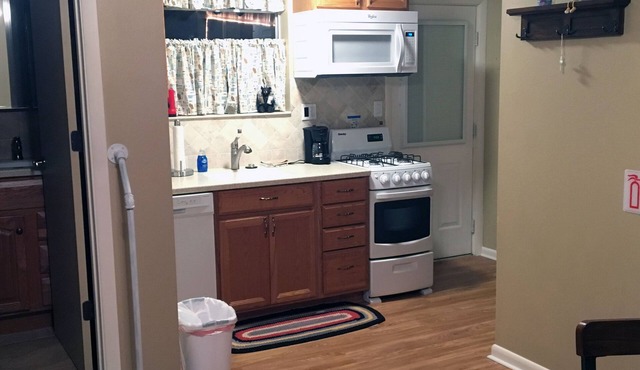 Fox Haven Cottage - A cozy one bedroom cottage