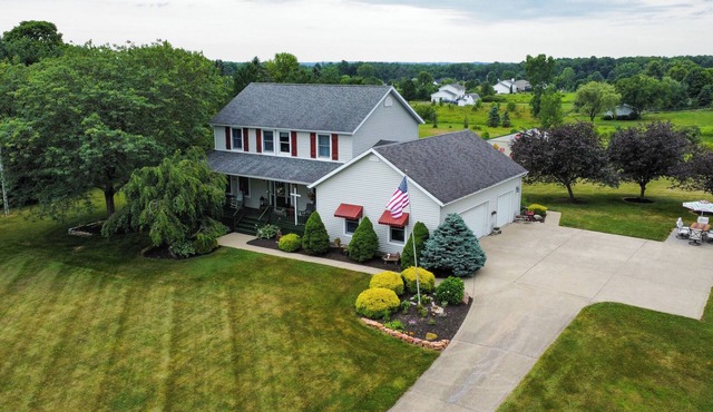 Fox Haven Sleeps 10 Mid-Ohio Raceway, OSR, Snow Trails Ski Resort, BibleWalk…