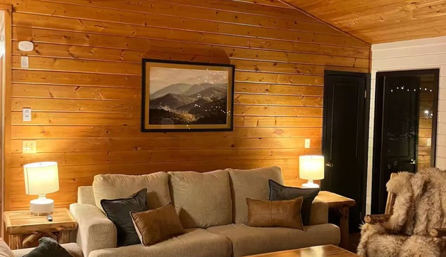 Fox Hollow Hideaway - Cabin