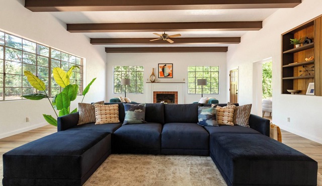 Fox Manor the Ultimate Fresno Getaway