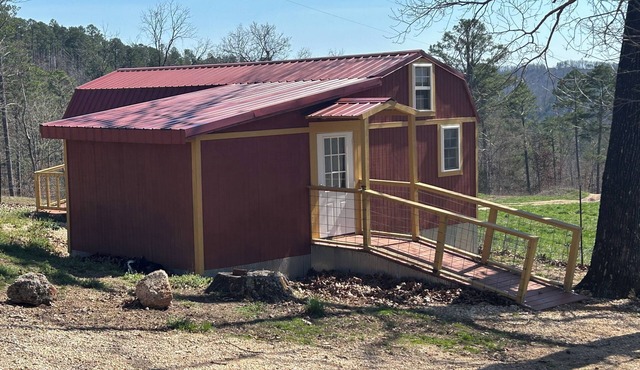 Fox Pen CabinsnCabin #2nNot friendly for street bikes…nPet-Friendly