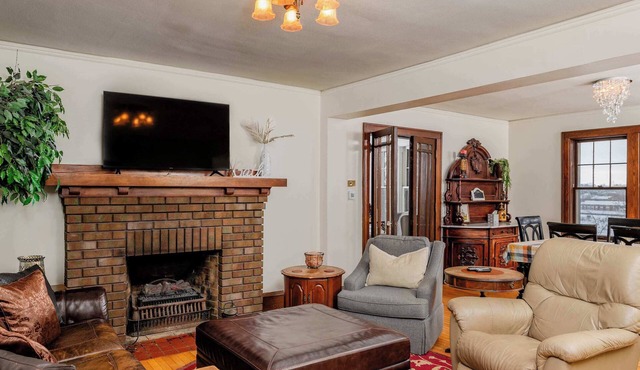 Fox River Escape 1909 Historic Home