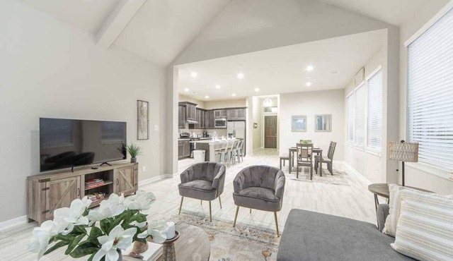 Fox Trail Sunshine Home